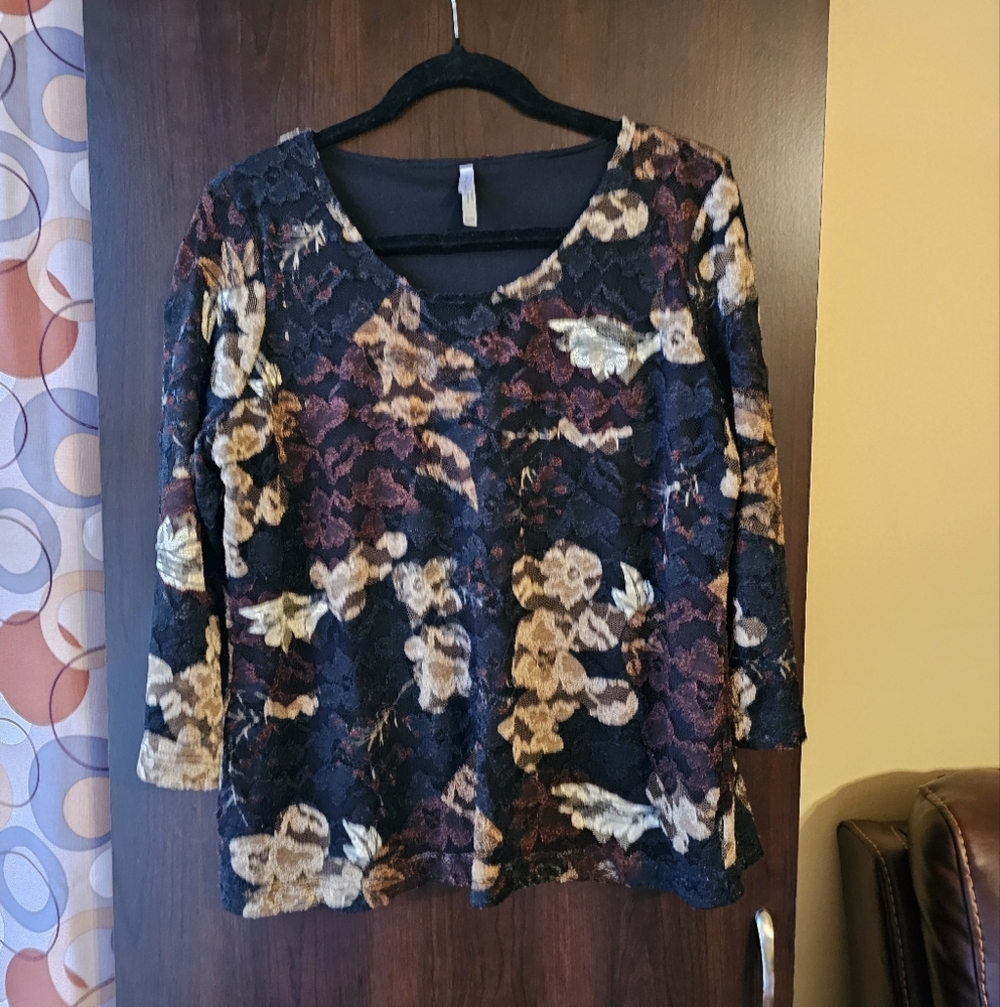 White Stag Floral Lace Blouse - Black, Gold, Cream